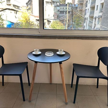 יירבאן Comfortable Apartment In Center מראה חיצוני תמונה