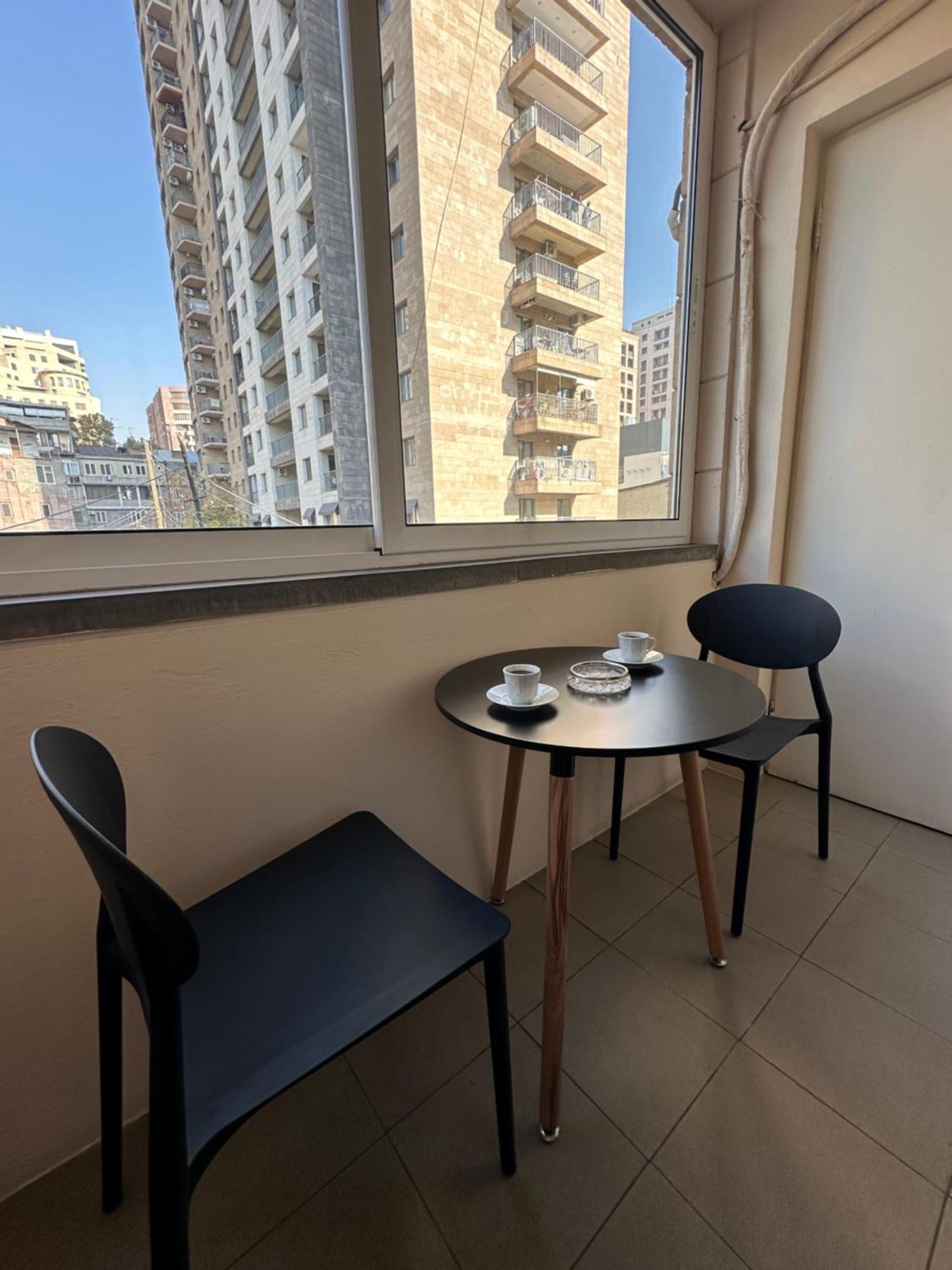 יירבאן Comfortable Apartment In Center מראה חיצוני תמונה