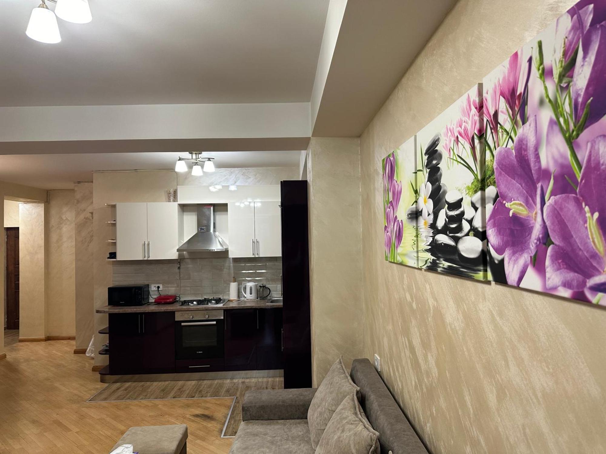 יירבאן Comfortable Apartment In Center מראה חיצוני תמונה