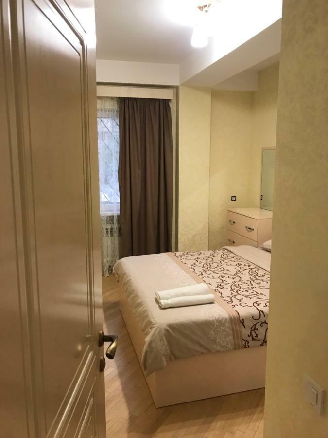 יירבאן Comfortable Apartment In Center מראה חיצוני תמונה